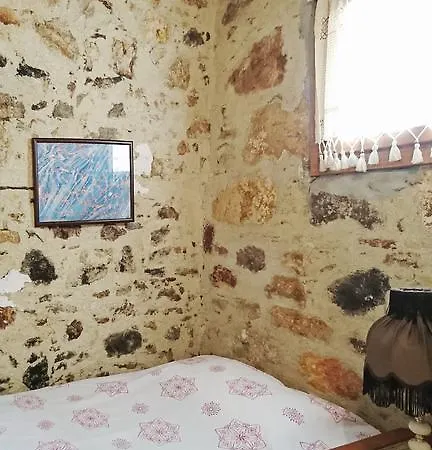 Madam Helen's House בית הארחה Ayvalı